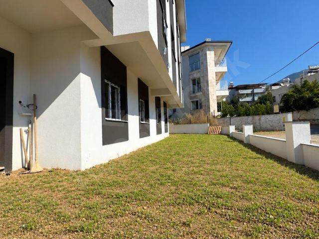 Kuşadası Güzelçamlıda Müstakil Bahçe Kullanımlı Satılık 2+1 Daire
