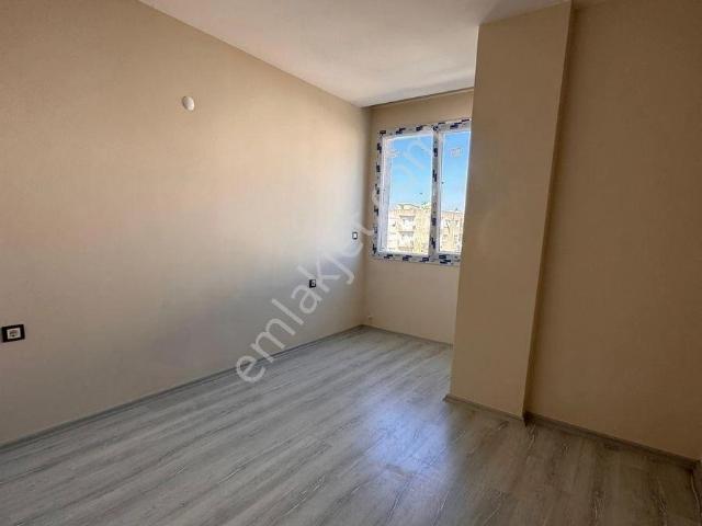 Kuşadası Güzelçamlı’da Oturuma Hazır Satılık 2+1 Daire