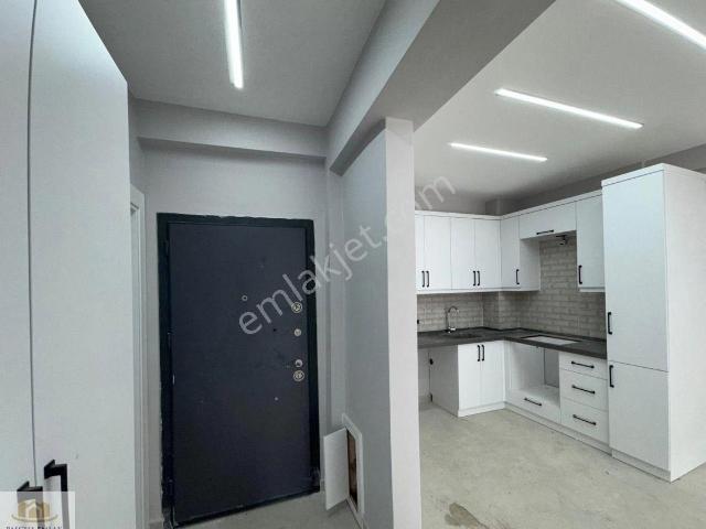 Kuşadası Güzelçamlı'da Satılık Sıfır Oturmaya Hazır 1+1 Daire