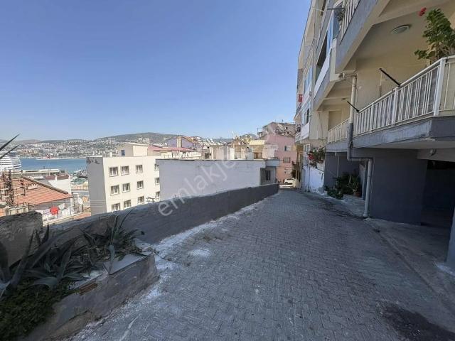Kuşadası Hacıfeyzullah Mah 2+1 Güvercinada,sahil,ege Port'a 5dk