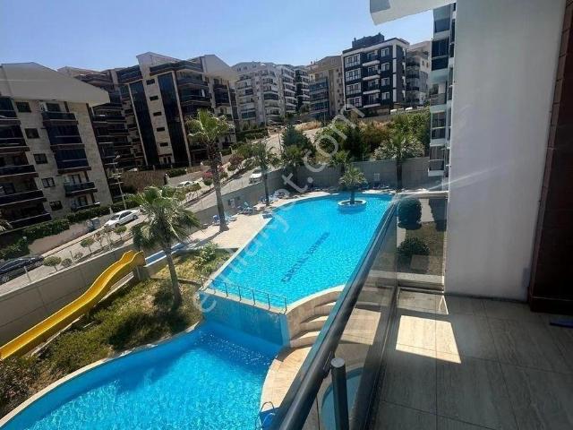 Kuşadası İkiçeşmelik Şehzade Konaklarında Deniz Manzaralı Eşyalı Kiralık Daire