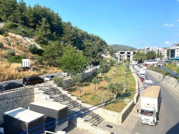 Kuşadası İkiçeşmelik'te Doğalgazlı Masrafsız 2+1 Satılık Daire