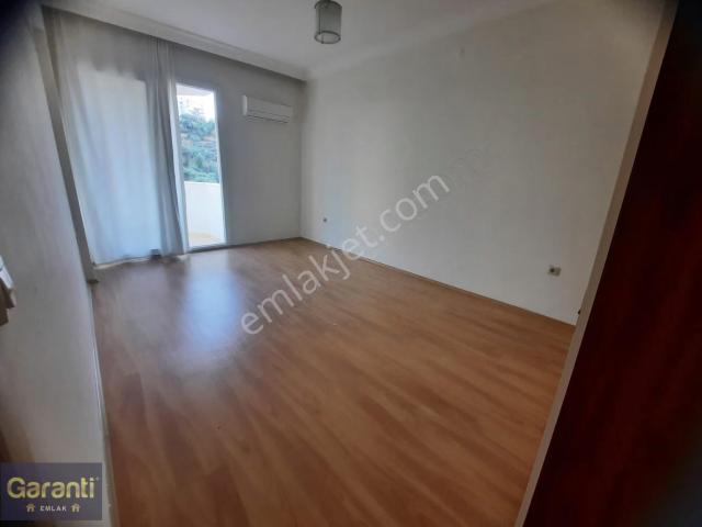 Kuşadası İkiceşmelik'te Deniz Manzaralı 5+1 Kiralık Dubleks