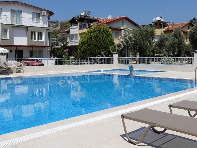 Kuşadası Kuştur Mevkinde Denize Yürüme Mesafesinde Villa