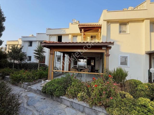 Kuşadası Kuşturda Özel Plajlı, Havuzlu Rüya Gibi Dubleks Villa