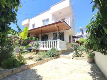 Kuşadası Kadınlar Denizi Masrafsız Bahçeli Satılık