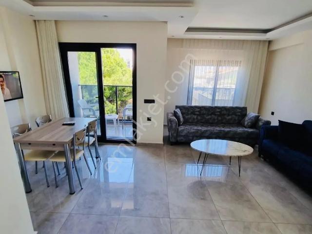 Kuşadası Kadınlar Denizi’nde Denize 1 Dk Mesafede 1+1 Full Eşyalı Kiralık Daire