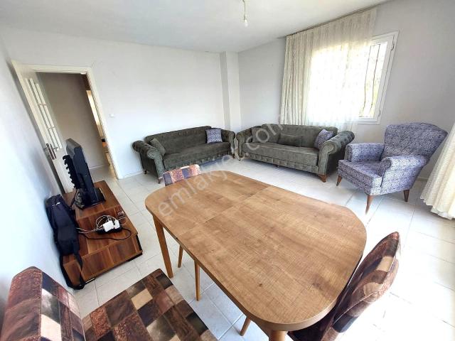 Kuşadası Kadınlar Denizi'nde 2+1 Eşyalı Kiralık Daire