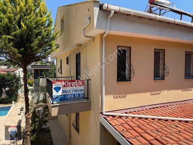 Kuşadası Kadınlar Denizi'nde Kiralık Müstakil Dubleks.