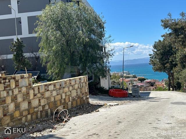 Kuşadası kadınlar denizinde satılık 2+1 sıfır daire