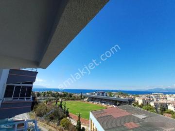 Kuşadası Kadınlar Denizinde Site İçi 2+1 Manzaralı Daire