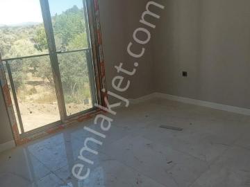 Kuşadası Kirazlı Yolu Üzeri, 2+1 Sıfır Daire Ebeveyn Banyolu