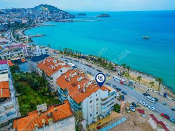 Kuşadası Kordonda Panoramik Deniz Manzaralı Dubleks Yalı Dairesi