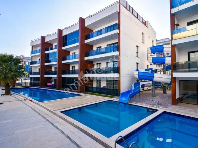 Kuşadası Queenada Rezidans'ta 1+1 Satılık Daire