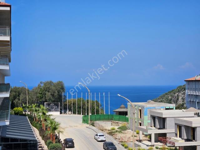 Kuşadası Ramada Suites'te Kiralık Deniz Manzaralı 1+1