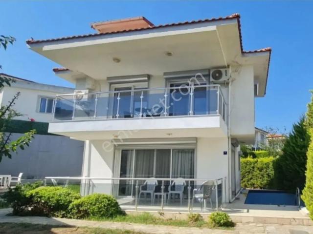 Kuşadası Satılık Yavansu Da Tek Müstakil Havuzlu Villa
