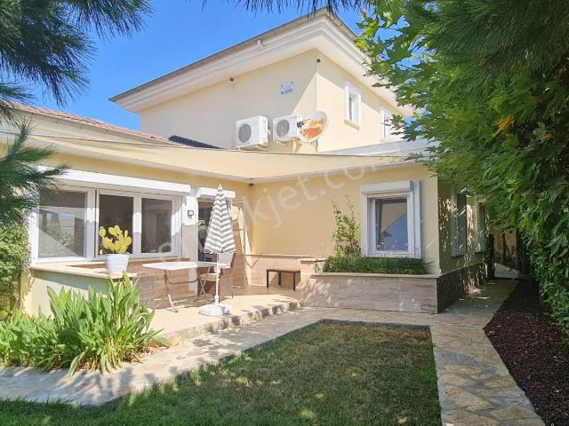 Kuşadası Satılık Yaylaköyde Tek Müstakil Villal