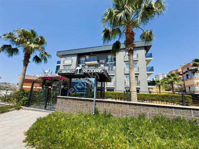 Kuşadası Site İçerisinde Bahçeli Lüks Eşyalı 3+1 Kiralık Daire