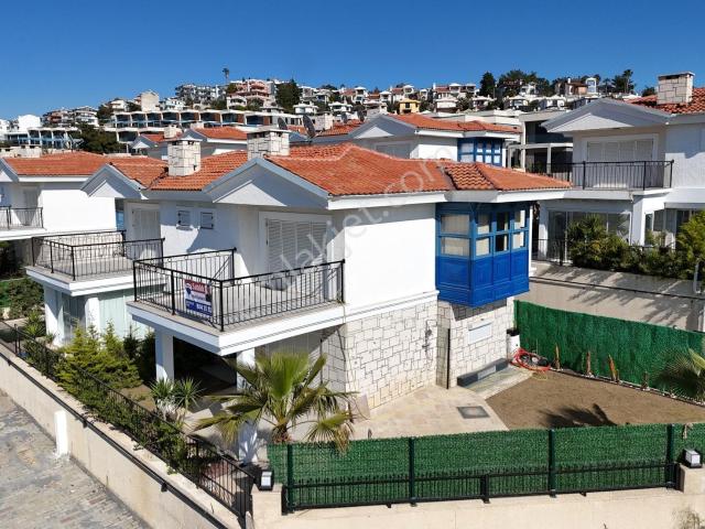 Kuşadası Soğucakta 4+1 Trıplex Eşyalı Vılla