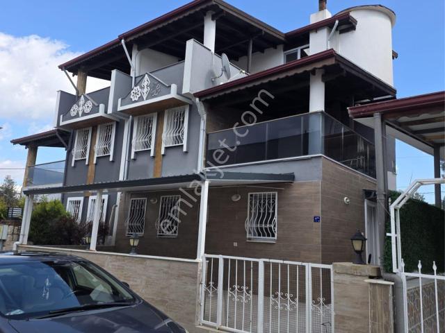 Kuşadası Soğucak Mahallesi’nde 3 +1 Sürekli Kiralık