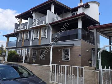 Kuşadası Soğucak Mahallesi’nde 3 +1 Sürekli Kiralık