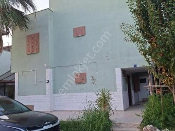 Kuşadası Soğucak Ta Havuzlu Sitede Kiralık Villa