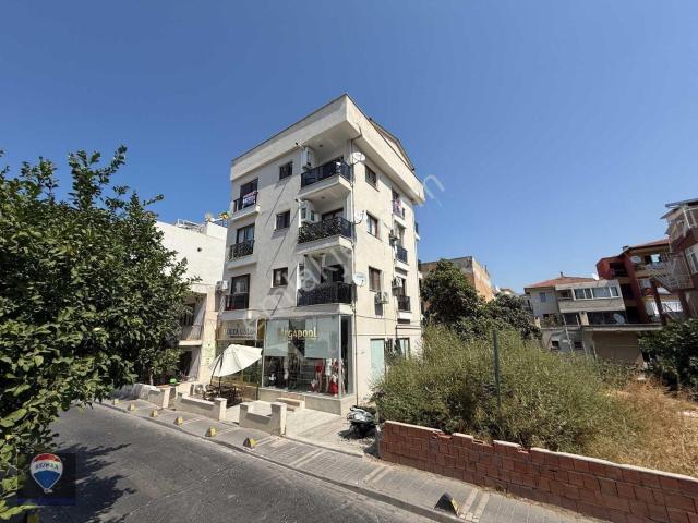 Kuşadası Tam Merkez'de 2+1 Dogalgazlı Daire +2 Ayrı Depo Satılık.