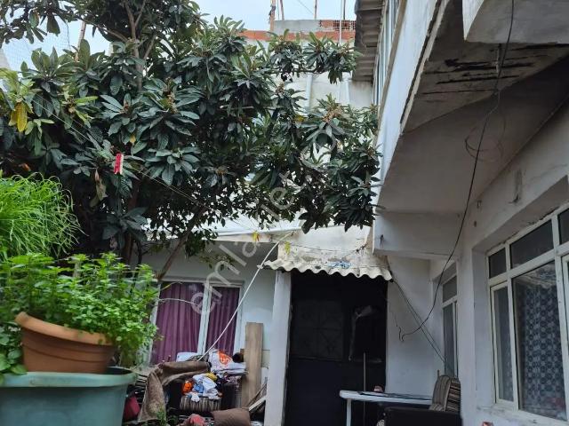 Kuşadası Tam Merkezinde 2 Katlı Müstakil Ev