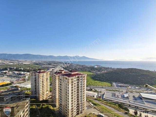 Kuşadası Uydukent Flamingo Deniz Manzaralı 2+1 Boş Kiralık Daire