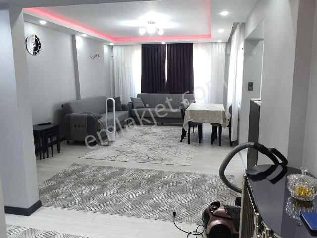 Kuşadası Uydukentte Sıfır Eşyalı, Revize Edilmiş 4.kat Kiralık