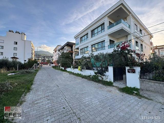 KUŞADASI DAVUTLAR'DA EBEVEYN BANYOLU 2+1 SIFIR SATILIK DAİRE