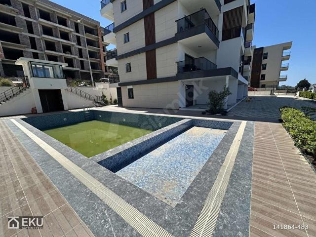 KUŞADASI HAVUZLU SİTEDE DENİZ MANZARALI SATILIK LÜKS 2+1 DAİRE