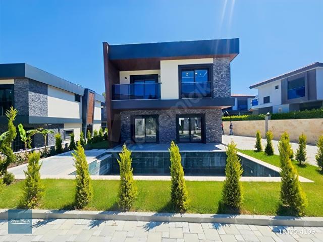 KUŞADASI KARAOVA MEVKI SATILIK TEK MÜSTAKİL ÖZEL HAVUZLU VILLA