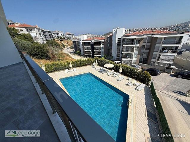KUŞADASI KİRAZLI YOLU 3+1 LÜX SİTE SATILIK DOĞALGAZLI DAİRE