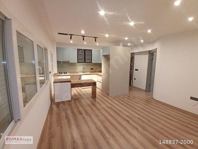KUŞADASI LİMANINA YÜRÜYÜŞ MESAFESİNDE SATILIK 1+1 SIFIR DAİRE