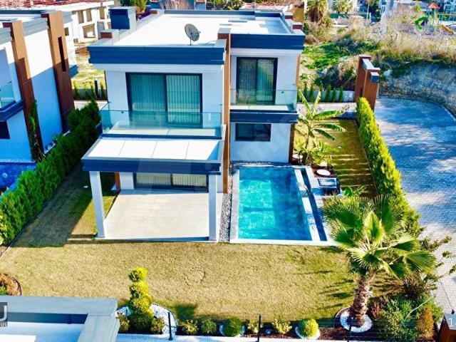 KUŞADASI SOĞUCAK TA ULTRA LÜKS MÜSTAKİL 4+1 SIFIR SATILIK VİLLA