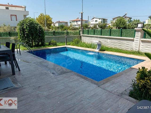 KUŞADASIN'DA SATILIK ÖZEL HAVUZLU 4+1 VİLLA