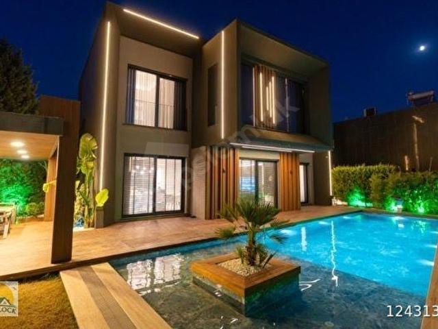 KUŞADASI'NDA SATILIK ULTRA LÜKSÜN TANIMI FULL EŞYALI VİLLA