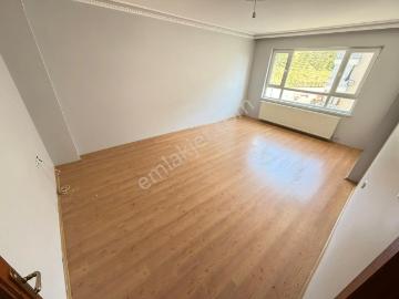 Kuşcağız Gazeller Cad. Yakını Asansörlü Ara Katta Çift Balkon Kiralık 3+1