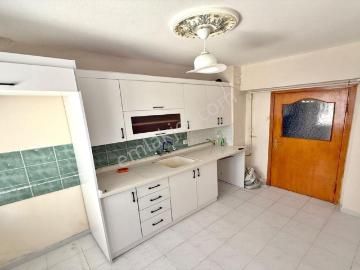 Kuşcağızda Altında Daire Olan 3+1 Açık Cepheli Masrafsız