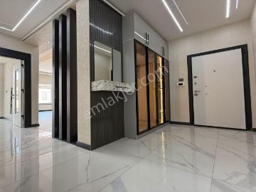 Kuşcağızda Kat Konumunda Site Konseptinde 3+1 Lüx Yapılı