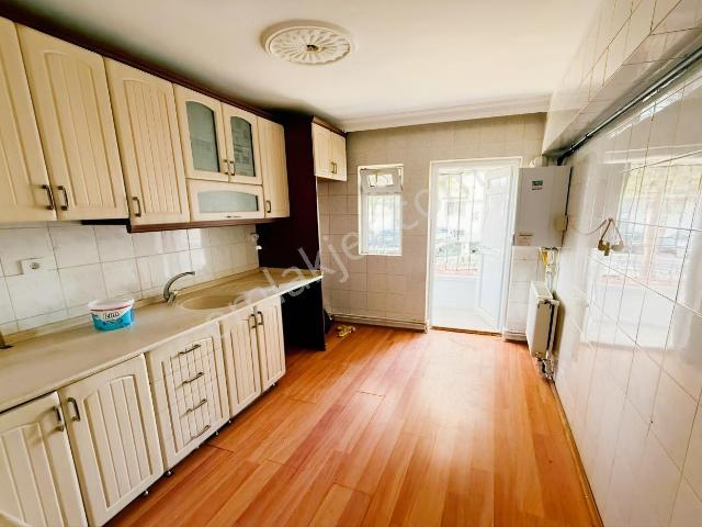 Kuşcağızda Y.giriş 3+1 Ön Cephe 2 Balkonlu Kiralık Daire