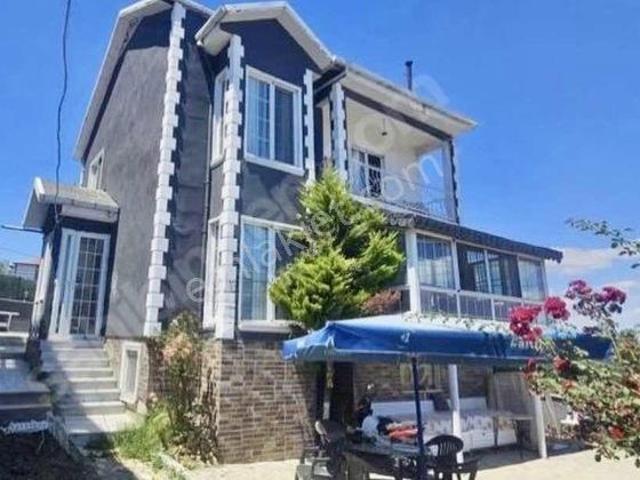Kumbağ'da Full Deniz Manzaralı Özel Tasarım Ve Eşyalı 8+1 Villa
