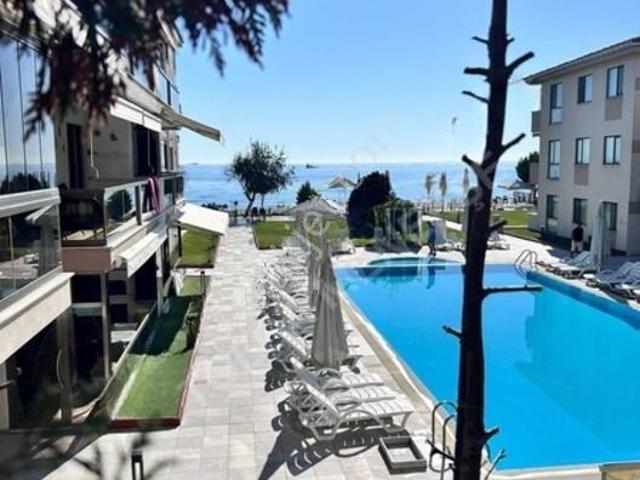 Kumbağ'da Havuzlu Sitede Deniz Manzaralı Full Eşyalı 2+1 Daire