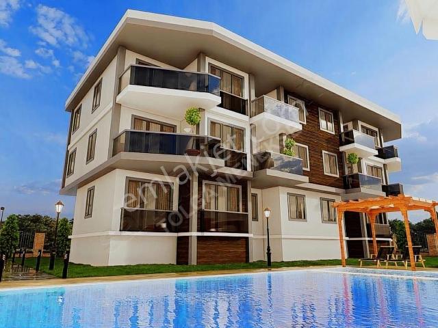 Kumbağ'da Havuzlu Sitede Denize 500m Çift Balkonlu Ultra Lüx 2+1