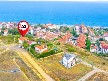 Kumbağ'da Panoramik Deniz Manzaralı Satılık 3+1 Dubleks Villa