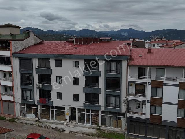 Kumbaşı Sahil Ceddesi Adım Mesafe 2+1 Balkonlu Daire