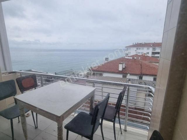 Kumburgaz Dalgıç Sitesi/4 Mevsim Oturuma Uygun/eşyalı 2+1/deniz Manzaralı sahile Sıfır