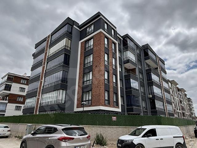 KUMKÖPRÜde SATILIK 3+1 SONKAT EKSİKSİZ DAİRE