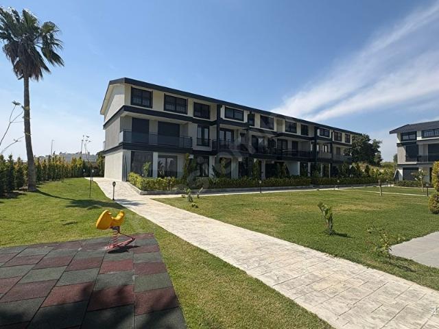KUMKÖY LA MARİN SİTESİNDE SATILIK 3+1 DUBLEKS DAİRE